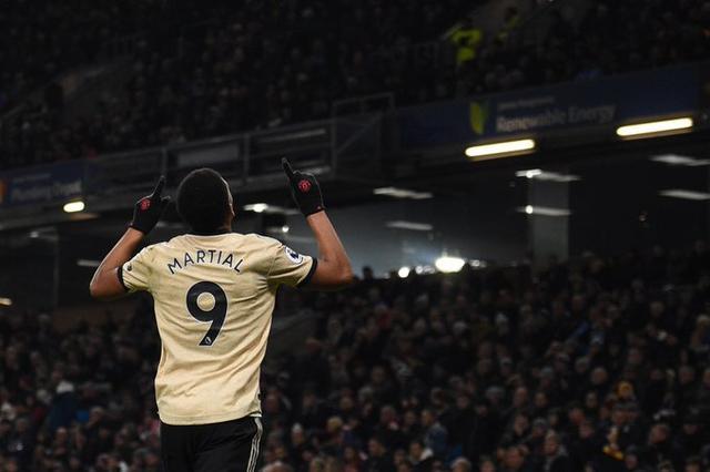 包含山东泰山窗口期绝杀压哨，志在欧冠名次提升，震撼外界，训练强度明显提升的词条