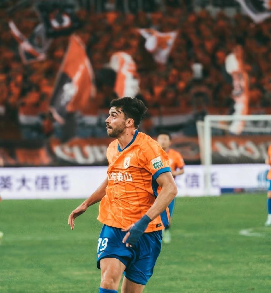 包含山东泰山窗口期绝杀压哨，志在欧冠名次提升，震撼外界，训练强度明显提升的词条